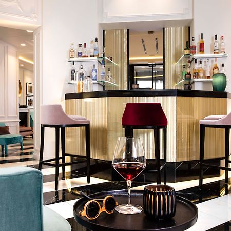 פריז Hotel Bourgogne & Montana מראה חיצוני תמונה