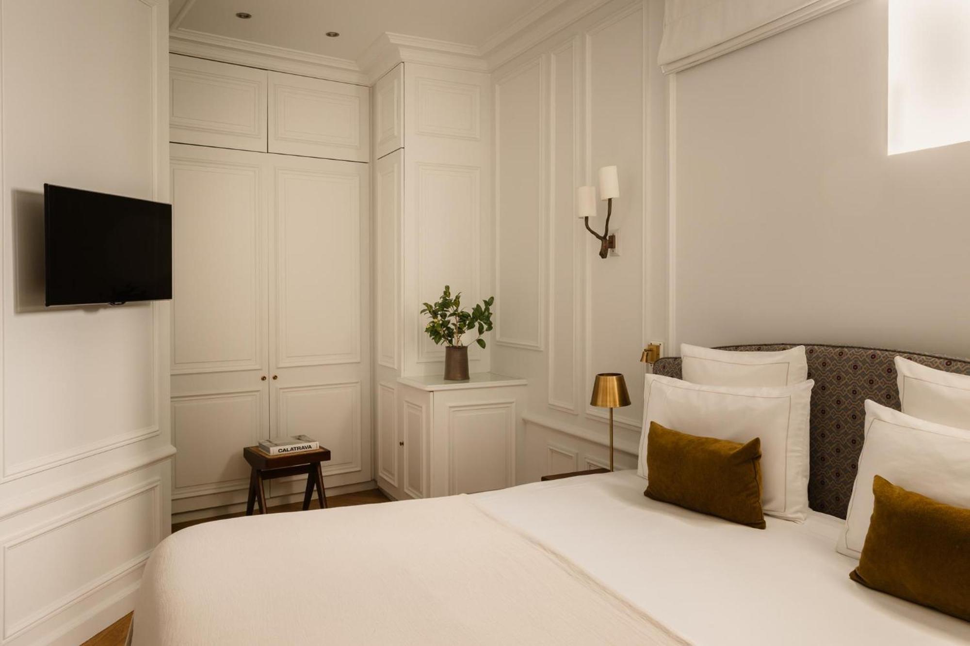 פריז Hotel Bourgogne & Montana מראה חיצוני תמונה