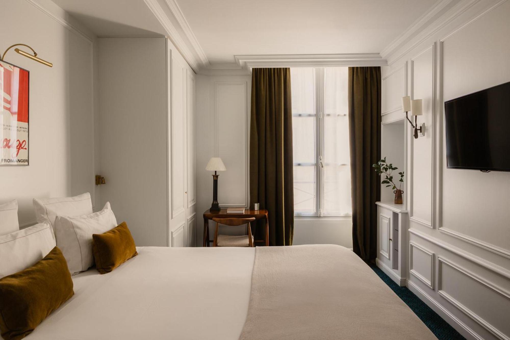 פריז Hotel Bourgogne & Montana מראה חיצוני תמונה
