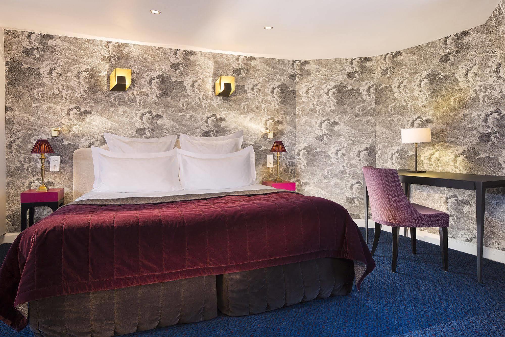 פריז Hotel Bourgogne & Montana מראה חיצוני תמונה